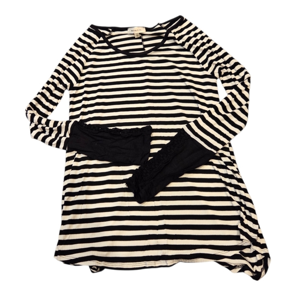 Striped‎ Hailey & Co. Top Lace Sleeves